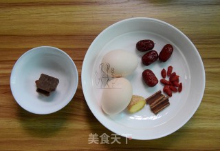 红枣桂香鸡蛋糖水的做法步骤：1