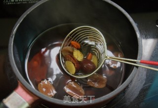 红枣桂香鸡蛋糖水的做法步骤：5