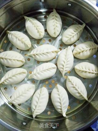 韭菜馅麦穗包的做法步骤：8