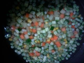 什锦虾仁的做法步骤：2