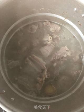 红烧羊排的做法步骤：2