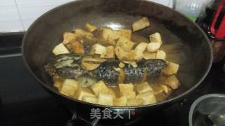 冻豆腐烧梭鱼的做法步骤：7