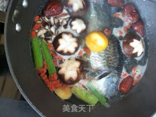 #御寒美食#鲫鱼豆腐汤的做法步骤：3