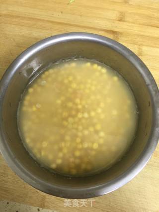 绵香豌豆糕的做法步骤：1