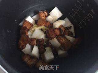 #御寒美食#白萝卜炖煮五花肉的做法步骤：6