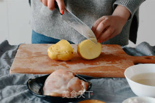 看起来像黑暗料理的鸡肉菠菜汤的做法步骤：2