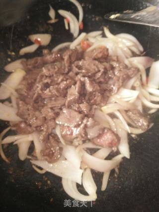 洋葱炒牛肉的做法步骤：5