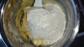 蛋黄提子酥的做法步骤：6