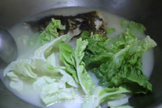 鱼头白菜汤的做法步骤：3
