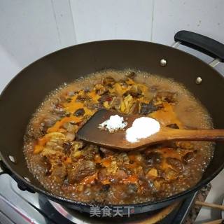 土豆炖牛肉的做法步骤：9