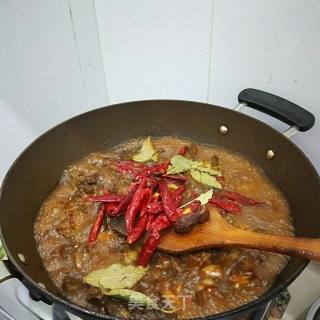土豆炖牛肉的做法步骤：10