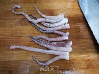 麻辣鱿鱼须的做法步骤：3