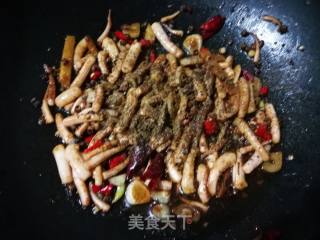 麻辣鱿鱼须的做法步骤：18