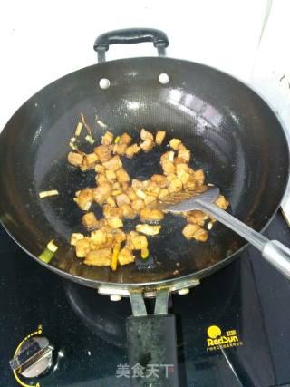 香菇土豆烩肉的做法步骤：3