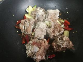 御寒美食：麻辣羊蝎子的做法步骤：10