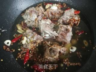 御寒美食：麻辣羊蝎子的做法步骤：12