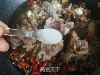 御寒美食：麻辣羊蝎子的做法步骤：13