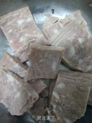 培根炒豆芽的做法步骤：1