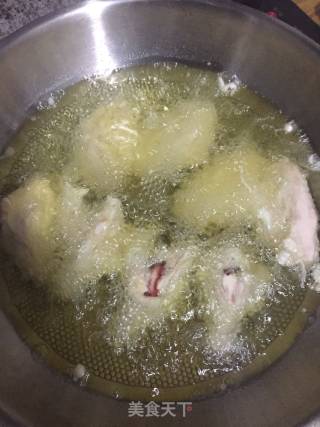 香辣油炸鸡翅的做法步骤：6