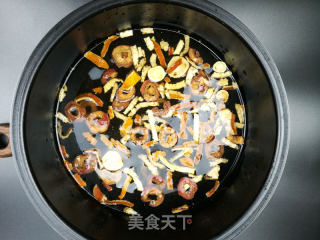 冬日火锅必备鲜煮酸梅汤的做法步骤：3