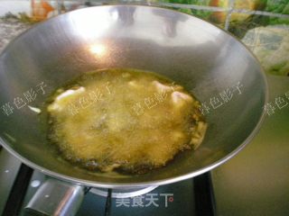 生菜叶卷小酥肉的做法步骤：4