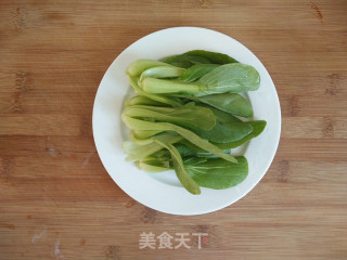 红极参鲜虾面的做法步骤：1
