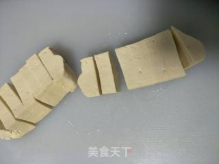 鸡蛋煎豆腐的做法步骤：1