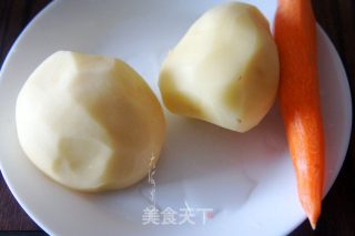 麻辣土豆丝的做法步骤：1