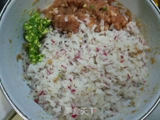 牛肉萝卜蒸饺的做法步骤：8