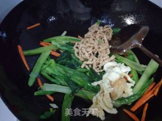 青菜鸡蛋肉丝炒面的做法步骤：13