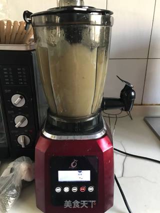 银耳雪梨浓汤的做法步骤：5