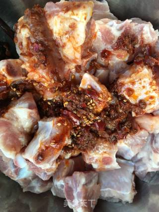 粉蒸排骨的做法步骤：3
