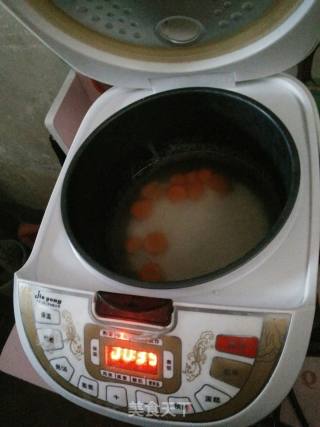 小米粥的做法步骤：2