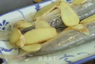 潮音潮人：潮汕巴浪鱼饭的做法步骤：5