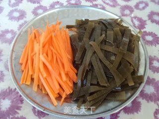 胡萝卜烧海带的做法步骤：3