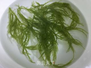 墨鱼丸煮龙须菜的做法步骤：2