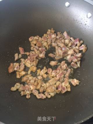 甜面酱豌豆蒜苔肉丁的做法步骤：4