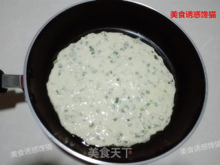 鸡蛋葱油煎饼的做法步骤：3