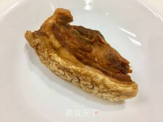 腊肉炒冬笋的做法步骤：1