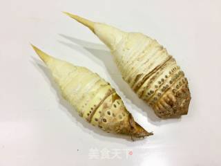 腊肉炒冬笋的做法步骤：3