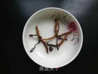 枸杞冬虫夏草茶的做法步骤：1
