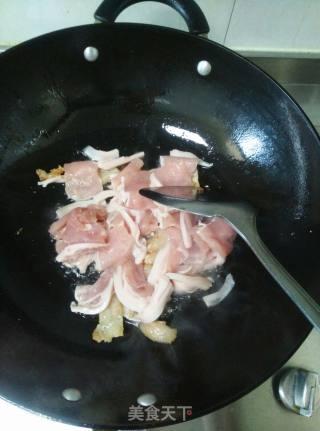 家常盐煎肉的做法步骤：3
