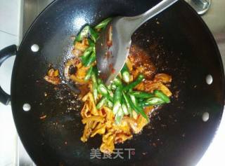 家常盐煎肉的做法步骤：7