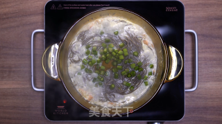 奶香三文鱼荞麦面的做法步骤：3