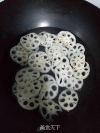 凉拌藕片的做法步骤：1