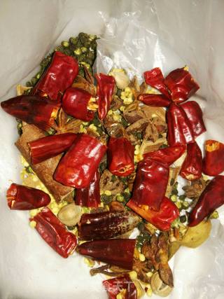 羊肉火锅的做法步骤：3