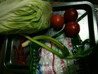醋溜白菜的做法步骤：1