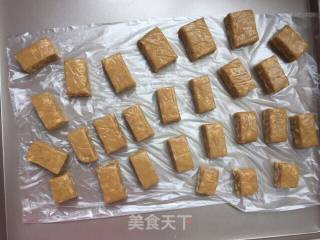 熟豆粉版牛轧糖的做法步骤：10