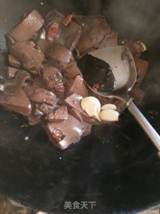 红烧猪血的做法步骤：4