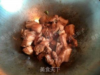猴头红焖肉的做法步骤：7